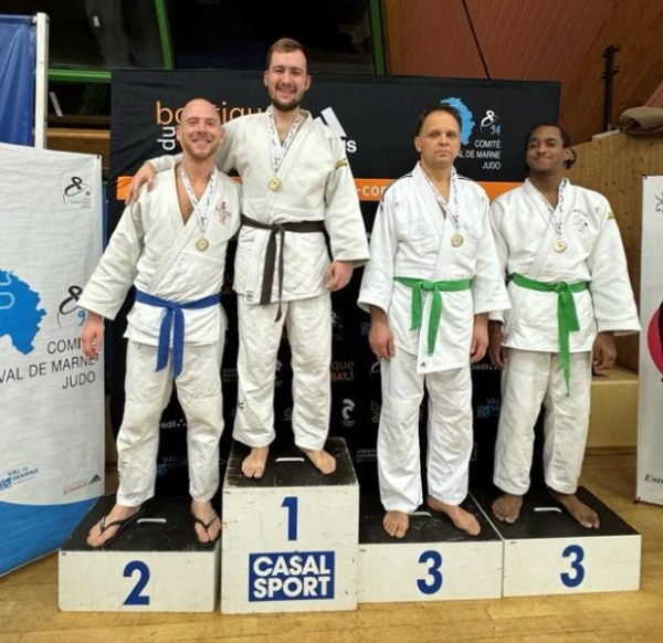 ceint-coul-dec-2023-enzo-arnault